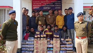 Inter-state drugs peddling racket busted; 6 held | Inter-state drugs peddling racket busted; 6 held Inter-state drugs peddling racket busted; 6 held | Inter-state drugs peddling racket busted; 6 held