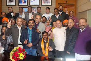 Chandigarh mayoral poll fraud by BJP, say AAP and Congress | Chandigarh mayoral poll fraud by BJP, say AAP and Congress