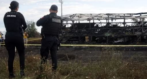 19 killed after bus, trailer collide in Mexico | 19 killed after bus, trailer collide in Mexico