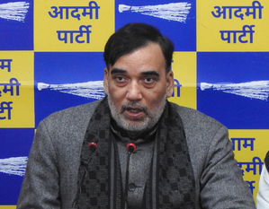Farmers' demand be met without any delay: AAP | Farmers' demand be met without any delay: AAP