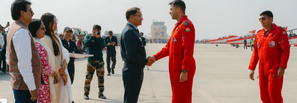 20,000 people attend Indian Air Force's Surya Kiran Aerobatic team display in Bikaner | 20,000 people attend Indian Air Force's Surya Kiran Aerobatic team display in Bikaner