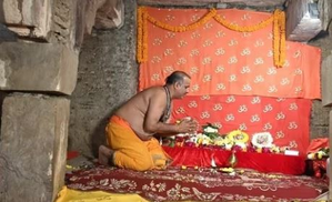 Hindu side announces schedule of five 'aartis' in Gyanvapi complex | Hindu side announces schedule of five 'aartis' in Gyanvapi complex