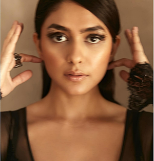 Mrunal Thakur shares her secret ingredient to ‘focus’ | Mrunal Thakur shares her secret ingredient to ‘focus’ Mrunal Thakur shares her secret ingredient to ‘focus’ | Mrunal Thakur shares her secret ingredient to ‘focus’