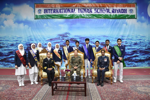 Women officers of tri-services interact with 700 Indian students in Riyadh | Women officers of tri-services interact with 700 Indian students in Riyadh Women officers of tri-services interact with 700 Indian students in Riyadh | Women officers of tri-services interact with 700 Indian students in Riyadh