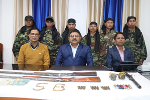 6 NLFT militants flee their Bangladeshi camps, surrender in Tripura with arms | 6 NLFT militants flee their Bangladeshi camps, surrender in Tripura with arms 6 NLFT militants flee their Bangladeshi camps, surrender in Tripura with arms | 6 NLFT militants flee their Bangladeshi camps, surrender in Tripura with arms