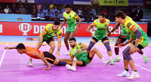 PKL 10: Patna Pirates thrash U Mumba, move one step closer to Playoffs | PKL 10: Patna Pirates thrash U Mumba, move one step closer to Playoffs PKL 10: Patna Pirates thrash U Mumba, move one step closer to Playoffs | PKL 10: Patna Pirates thrash U Mumba, move one step closer to Playoffs