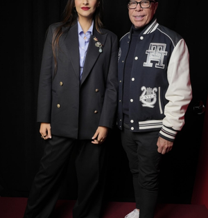 Sonam Kapoor graces designer Tommy Hilfiger’s show at New York Fashion Week | Sonam Kapoor graces designer Tommy Hilfiger’s show at New York Fashion Week Sonam Kapoor graces designer Tommy Hilfiger’s show at New York Fashion Week | Sonam Kapoor graces designer Tommy Hilfiger’s show at New York Fashion Week