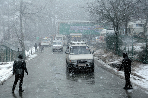 Moderate to heavy rain/snow likely in J&K from Feb 17-21 | Moderate to heavy rain/snow likely in J&K from Feb 17-21