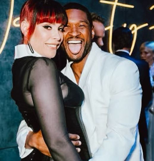 Usher marries longtime girlfriend in Las Vegas | Usher marries longtime girlfriend in Las Vegas