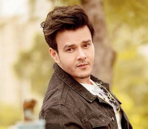 Aniruddh Dave recalls filming physically challenging scenes during Covid recovery phase | Aniruddh Dave recalls filming physically challenging scenes during Covid recovery phase Aniruddh Dave recalls filming physically challenging scenes during Covid recovery phase | Aniruddh Dave recalls filming physically challenging scenes during Covid recovery phase