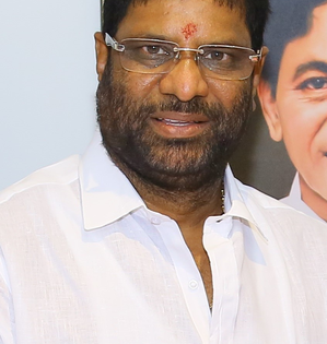 BRS re-nominates Ravichandra to RS | BRS re-nominates Ravichandra to RS BRS re-nominates Ravichandra to RS | BRS re-nominates Ravichandra to RS