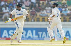 ‘Felling bad for Sarfaraz Khan’: Ravindra Jadeja apologises after his error causes run-out, ends debutant's innings | ‘Felling bad for Sarfaraz Khan’: Ravindra Jadeja apologises after his error causes run-out, ends debutant's innings ‘Felling bad for Sarfaraz Khan’: Ravindra Jadeja apologises after his error causes run-out, ends debutant's innings | ‘Felling bad for Sarfaraz Khan’: Ravindra Jadeja apologises after his error causes run-out, ends debutant's innings