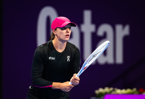Swiatek eases into third straight Doha quarterfinal; faces Azarenka next | Swiatek eases into third straight Doha quarterfinal; faces Azarenka next