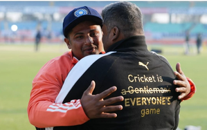 3rd Test: Sarfaraz Khan’s father becomes emotional, kisses his son’s Test cap as dream becomes reality | 3rd Test: Sarfaraz Khan’s father becomes emotional, kisses his son’s Test cap as dream becomes reality 3rd Test: Sarfaraz Khan’s father becomes emotional, kisses his son’s Test cap as dream becomes reality | 3rd Test: Sarfaraz Khan’s father becomes emotional, kisses his son’s Test cap as dream becomes reality