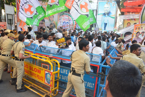 Gujarat Congress to hold protests against freezing of bank accounts on Feb 17 | Gujarat Congress to hold protests against freezing of bank accounts on Feb 17 Gujarat Congress to hold protests against freezing of bank accounts on Feb 17 | Gujarat Congress to hold protests against freezing of bank accounts on Feb 17
