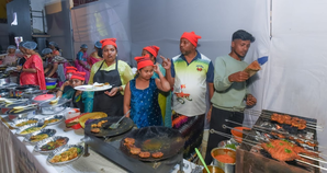 BMC's first 'Sea Food Plaza' is a raging hit with Mumbai; more in pipeline | BMC's first 'Sea Food Plaza' is a raging hit with Mumbai; more in pipeline BMC's first 'Sea Food Plaza' is a raging hit with Mumbai; more in pipeline | BMC's first 'Sea Food Plaza' is a raging hit with Mumbai; more in pipeline