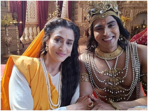 Nikhilesh Rathore lauds onscreen mother Shilpa Saklani | Nikhilesh Rathore lauds onscreen mother Shilpa Saklani Nikhilesh Rathore lauds onscreen mother Shilpa Saklani | Nikhilesh Rathore lauds onscreen mother Shilpa Saklani