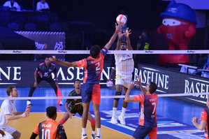 PVL Season 3: Ahmedabad Defenders beat Kolkata Thunderbolts in battle of champions | PVL Season 3: Ahmedabad Defenders beat Kolkata Thunderbolts in battle of champions