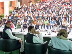 Samajwadi Party facing revolt in the ranks | Samajwadi Party facing revolt in the ranks Samajwadi Party facing revolt in the ranks | Samajwadi Party facing revolt in the ranks