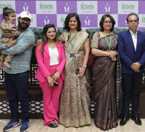 Pregnant woman in Delhi overcomes spinal TB, paralysis to deliver healthy baby | Pregnant woman in Delhi overcomes spinal TB, paralysis to deliver healthy baby Pregnant woman in Delhi overcomes spinal TB, paralysis to deliver healthy baby | Pregnant woman in Delhi overcomes spinal TB, paralysis to deliver healthy baby