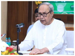 Odisha CM meets Odia cine stars ahead of elections | Odisha CM meets Odia cine stars ahead of elections Odisha CM meets Odia cine stars ahead of elections | Odisha CM meets Odia cine stars ahead of elections