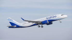 Passengers tremble in fear as Delhi-Srinagar IndiGo flight encounters turbulence | Passengers tremble in fear as Delhi-Srinagar IndiGo flight encounters turbulence