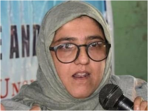 J&K: Abida War awarded Gandhian Rashtriya Seva Puraskar | J&K: Abida War awarded Gandhian Rashtriya Seva Puraskar J&K: Abida War awarded Gandhian Rashtriya Seva Puraskar | J&K: Abida War awarded Gandhian Rashtriya Seva Puraskar