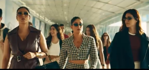 Kareena, Tabu, Kriti set the temperature soaring with ‘The Crew’ teaser | Kareena, Tabu, Kriti set the temperature soaring with ‘The Crew’ teaser Kareena, Tabu, Kriti set the temperature soaring with ‘The Crew’ teaser | Kareena, Tabu, Kriti set the temperature soaring with ‘The Crew’ teaser