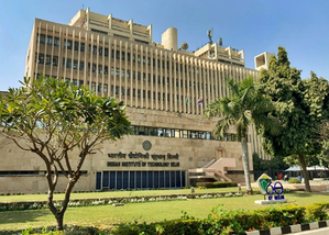 IIT Delhi researchers develop advanced photodetector to boost high-speed optical communication | IIT Delhi researchers develop advanced photodetector to boost high-speed optical communication IIT Delhi researchers develop advanced photodetector to boost high-speed optical communication | IIT Delhi researchers develop advanced photodetector to boost high-speed optical communication