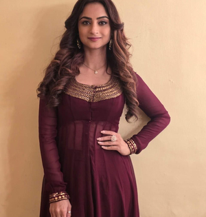 Madirakshi Mundle takes inspiration from Sridevi for first negative role | Madirakshi Mundle takes inspiration from Sridevi for first negative role Madirakshi Mundle takes inspiration from Sridevi for first negative role | Madirakshi Mundle takes inspiration from Sridevi for first negative role