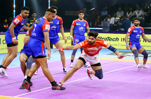 PKL 10: Haryana Steelers cruise into semis after beating Gujarat Giants 42-25 | PKL 10: Haryana Steelers cruise into semis after beating Gujarat Giants 42-25