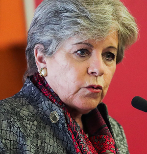 Mexican Foreign Minister urges US to regularise migrants' legal status | Mexican Foreign Minister urges US to regularise migrants' legal status Mexican Foreign Minister urges US to regularise migrants' legal status | Mexican Foreign Minister urges US to regularise migrants' legal status
