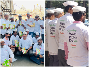 Fortune Soya Chunks and dabbawalas surprise Mumbai with nutritious lunchbox | Fortune Soya Chunks and dabbawalas surprise Mumbai with nutritious lunchbox Fortune Soya Chunks and dabbawalas surprise Mumbai with nutritious lunchbox | Fortune Soya Chunks and dabbawalas surprise Mumbai with nutritious lunchbox