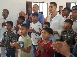 Actor Akshay Kumar visits hostel for tribal children in Rajasthan's Udaipur | Actor Akshay Kumar visits hostel for tribal children in Rajasthan's Udaipur Actor Akshay Kumar visits hostel for tribal children in Rajasthan's Udaipur | Actor Akshay Kumar visits hostel for tribal children in Rajasthan's Udaipur