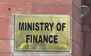Finance Ministry Refutes Social Media News on Change in Income Tax Regime | Finance Ministry Refutes Social Media News on Change in Income Tax Regime