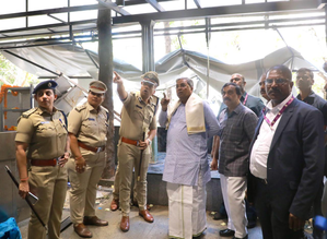 B'luru cafe blast: Dig out truth, initiate action on spreading false news, Siddaramaiah tells officials | B'luru cafe blast: Dig out truth, initiate action on spreading false news, Siddaramaiah tells officials B'luru cafe blast: Dig out truth, initiate action on spreading false news, Siddaramaiah tells officials | B'luru cafe blast: Dig out truth, initiate action on spreading false news, Siddaramaiah tells officials