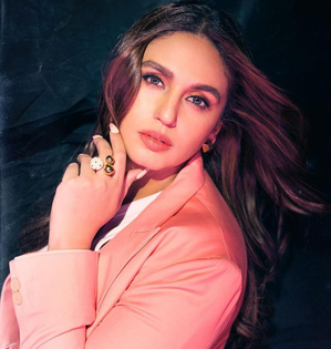 Huma Qureshi gives peachy vibes in her outfit of the day | Huma Qureshi gives peachy vibes in her outfit of the day