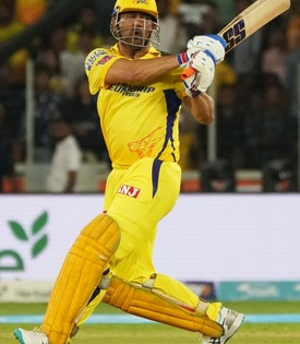He just seems to be this diesel engine that never ends: de Villiers on Dhoni | He just seems to be this diesel engine that never ends: de Villiers on Dhoni He just seems to be this diesel engine that never ends: de Villiers on Dhoni | He just seems to be this diesel engine that never ends: de Villiers on Dhoni