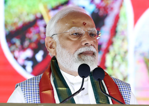 'Parivarvad a threat to democracy', PM Modi attacks Oppn | 'Parivarvad a threat to democracy', PM Modi attacks Oppn