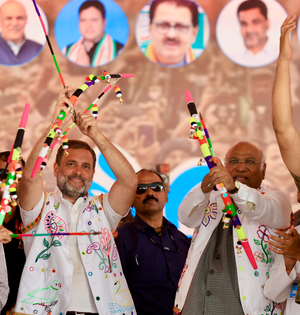 FairPoint: Credibility deficit stymies Rahul's new guarantee announcements | FairPoint: Credibility deficit stymies Rahul's new guarantee announcements FairPoint: Credibility deficit stymies Rahul's new guarantee announcements | FairPoint: Credibility deficit stymies Rahul's new guarantee announcements