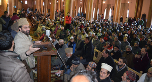 Mirwaiz Umar offers Friday prayers at Srinagar’s Jamia Masjid | Mirwaiz Umar offers Friday prayers at Srinagar’s Jamia Masjid Mirwaiz Umar offers Friday prayers at Srinagar’s Jamia Masjid | Mirwaiz Umar offers Friday prayers at Srinagar’s Jamia Masjid