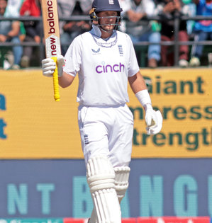 England batters close in on Joe Root in Test rankings | England batters close in on Joe Root in Test rankings