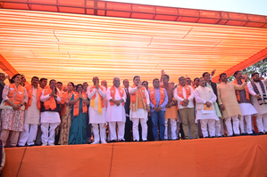 Over 1,300 leaders including several Congress stalwarts join BJP in Rajasthan | Over 1,300 leaders including several Congress stalwarts join BJP in Rajasthan Over 1,300 leaders including several Congress stalwarts join BJP in Rajasthan | Over 1,300 leaders including several Congress stalwarts join BJP in Rajasthan