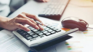 More women investors investing in mutual funds | More women investors investing in mutual funds More women investors investing in mutual funds | More women investors investing in mutual funds