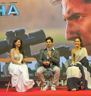 Sidharth Malhotra reveals action in 'Yodha' very different from 'Shershaah' | Sidharth Malhotra reveals action in 'Yodha' very different from 'Shershaah' Sidharth Malhotra reveals action in 'Yodha' very different from 'Shershaah' | Sidharth Malhotra reveals action in 'Yodha' very different from 'Shershaah'