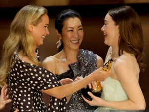 Michelle Yeoh clears air on Oscars stage confusion between her and Emma Stone | Michelle Yeoh clears air on Oscars stage confusion between her and Emma Stone