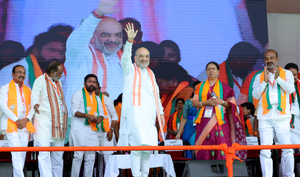 Amit Shah appeals to people of Telangana to give over 12 seats to BJP | Amit Shah appeals to people of Telangana to give over 12 seats to BJP