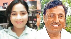 Slain poetess's sister alleges firing outside her house by ex-UP Minister | Slain poetess's sister alleges firing outside her house by ex-UP Minister