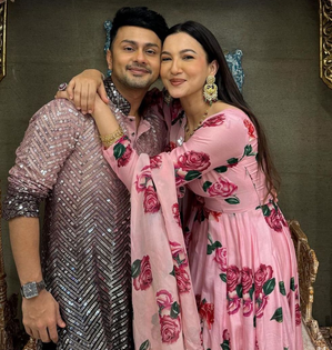 Gauahar's b'day note for brother-in-law Awez: 'You have given love like buddies' | Gauahar's b'day note for brother-in-law Awez: 'You have given love like buddies' Gauahar's b'day note for brother-in-law Awez: 'You have given love like buddies' | Gauahar's b'day note for brother-in-law Awez: 'You have given love like buddies'
