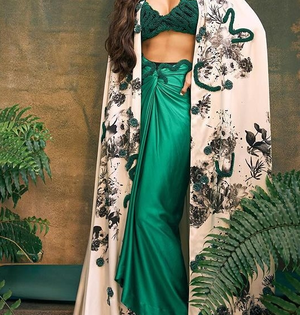 Shilpa Shetty flaunts shades of emerald green in new 'Roman Holiday' outfit | Shilpa Shetty flaunts shades of emerald green in new 'Roman Holiday' outfit Shilpa Shetty flaunts shades of emerald green in new 'Roman Holiday' outfit | Shilpa Shetty flaunts shades of emerald green in new 'Roman Holiday' outfit